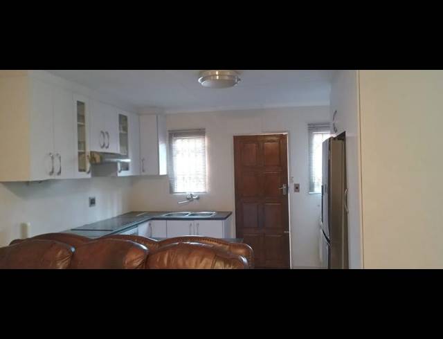 3 BEDROOM HOUSE FOR SALE IN THE ORCHARDS